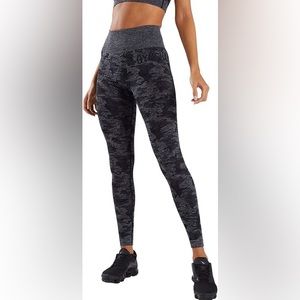 Gymshark |Camo Seamless Leggings | Black | M